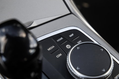 BMW 3 Serie Touring 330e High Executive LED / DEALER ONDERHOUDEN / CAMERA / CARPLAY / PHEV