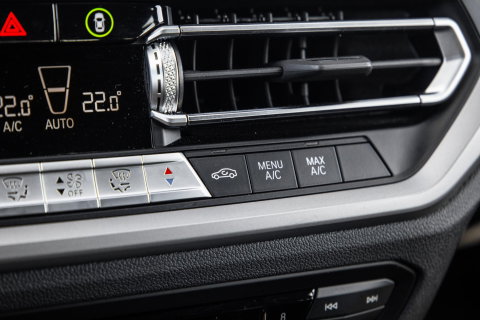 BMW 3 Serie Touring 330e High Executive LED / DEALER ONDERHOUDEN / CAMERA / CARPLAY / PHEV