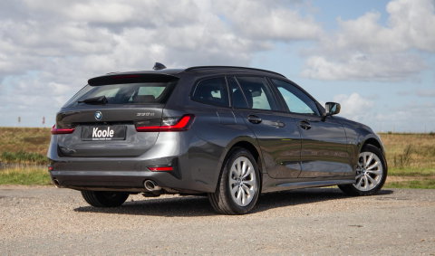 BMW 3 Serie Touring 330e High Executive LED / DEALER ONDERHOUDEN / CAMERA / CARPLAY / PHEV
