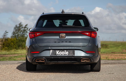 CUPRA Leon 1.4i Plug-In Hybrid SPORTSTOURER / CARPLAY / CAMERA / KUIP STOELEN / PERFECT ONDERHOUDEN