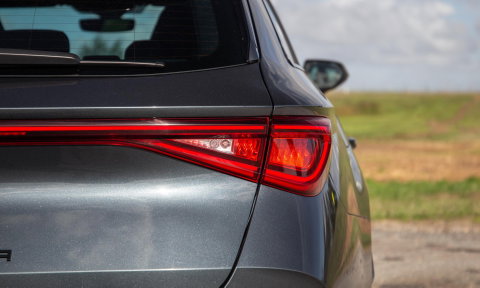 CUPRA Leon 1.4i Plug-In Hybrid SPORTSTOURER / CARPLAY / CAMERA / KUIP STOELEN / PERFECT ONDERHOUDEN