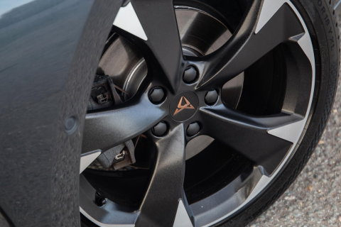 CUPRA Leon 1.4i Plug-In Hybrid SPORTSTOURER / CARPLAY / CAMERA / KUIP STOELEN / PERFECT ONDERHOUDEN