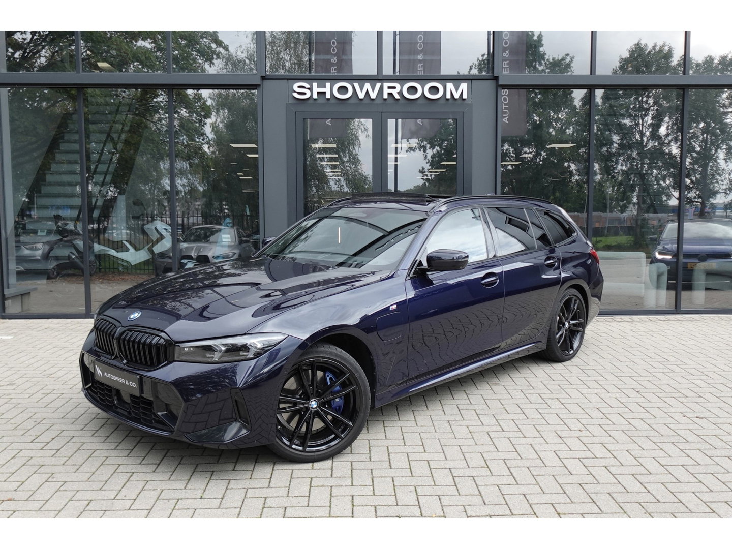 BMW 3 Serie Touring 330e xDrive M SPORT PANO 360 CAM VOL