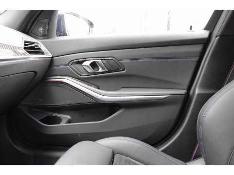 BMW 3 Serie Touring 330e xDrive M SPORT PANO 360 CAM VOL
