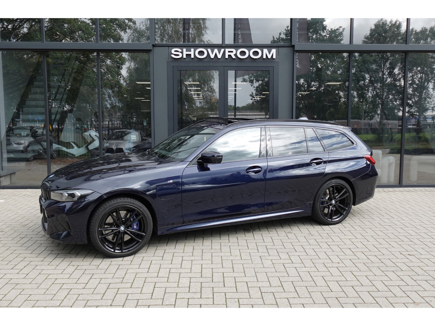 BMW 3 Serie Touring 330e xDrive M SPORT PANO 360 CAM VOL