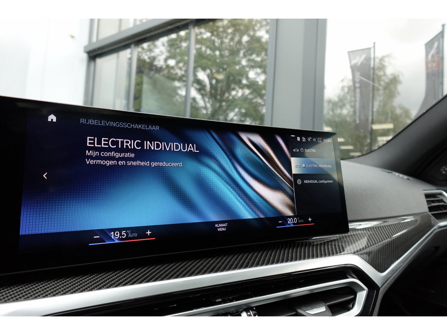 BMW 3 Serie Touring 330e xDrive M SPORT PANO 360 CAM VOL