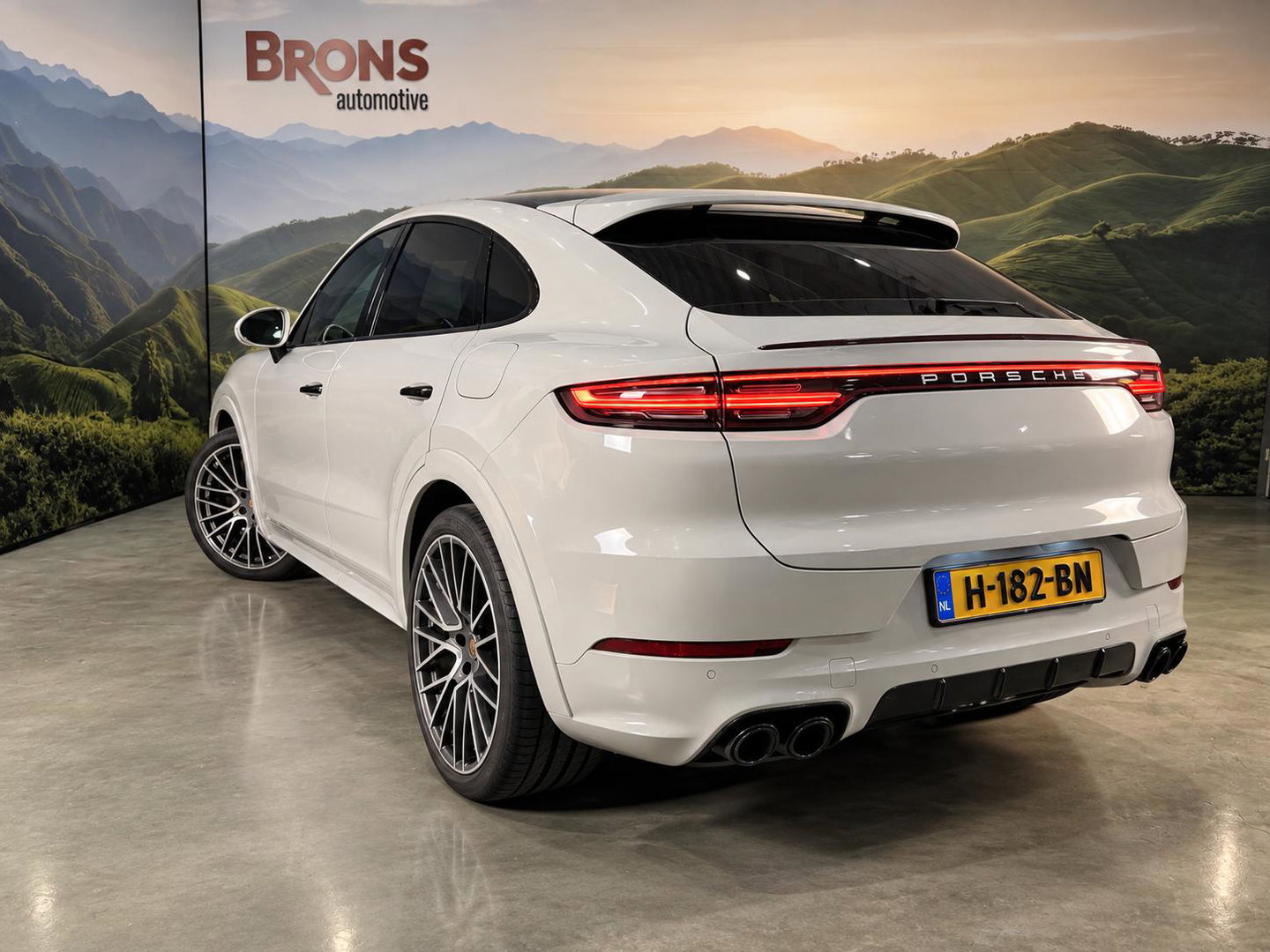 Porsche Cayenne Coupé 3.0 E-Hybrid Keramisch l bose l sport Design | sport Chrome l pano