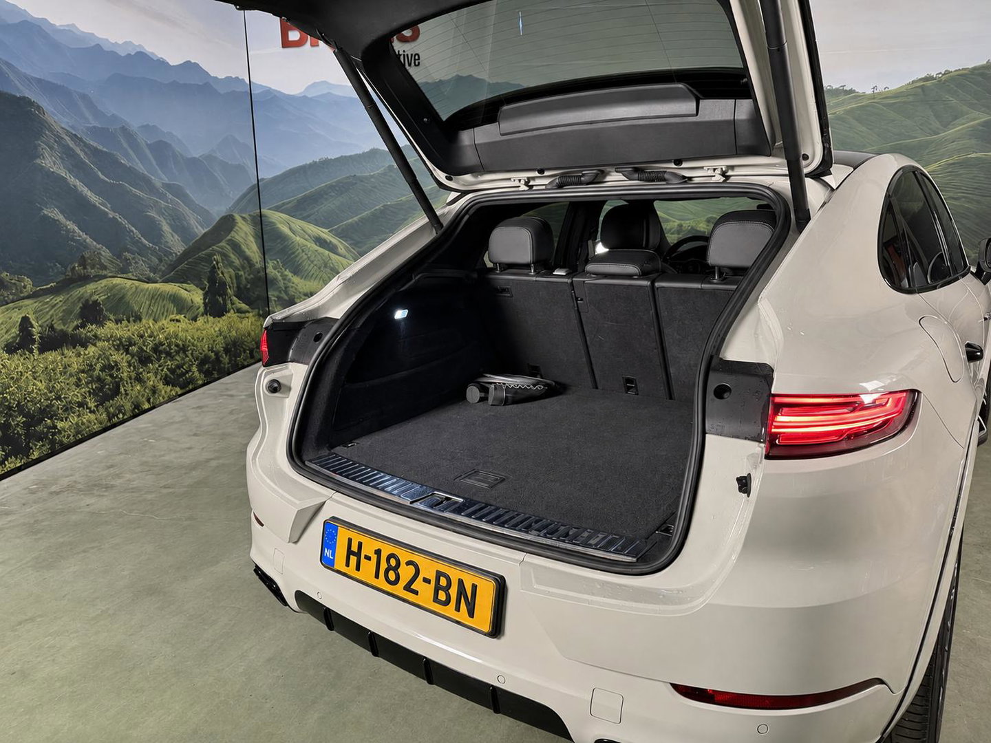 Porsche Cayenne Coupé 3.0 E-Hybrid Keramisch l bose l sport Design | sport Chrome l pano