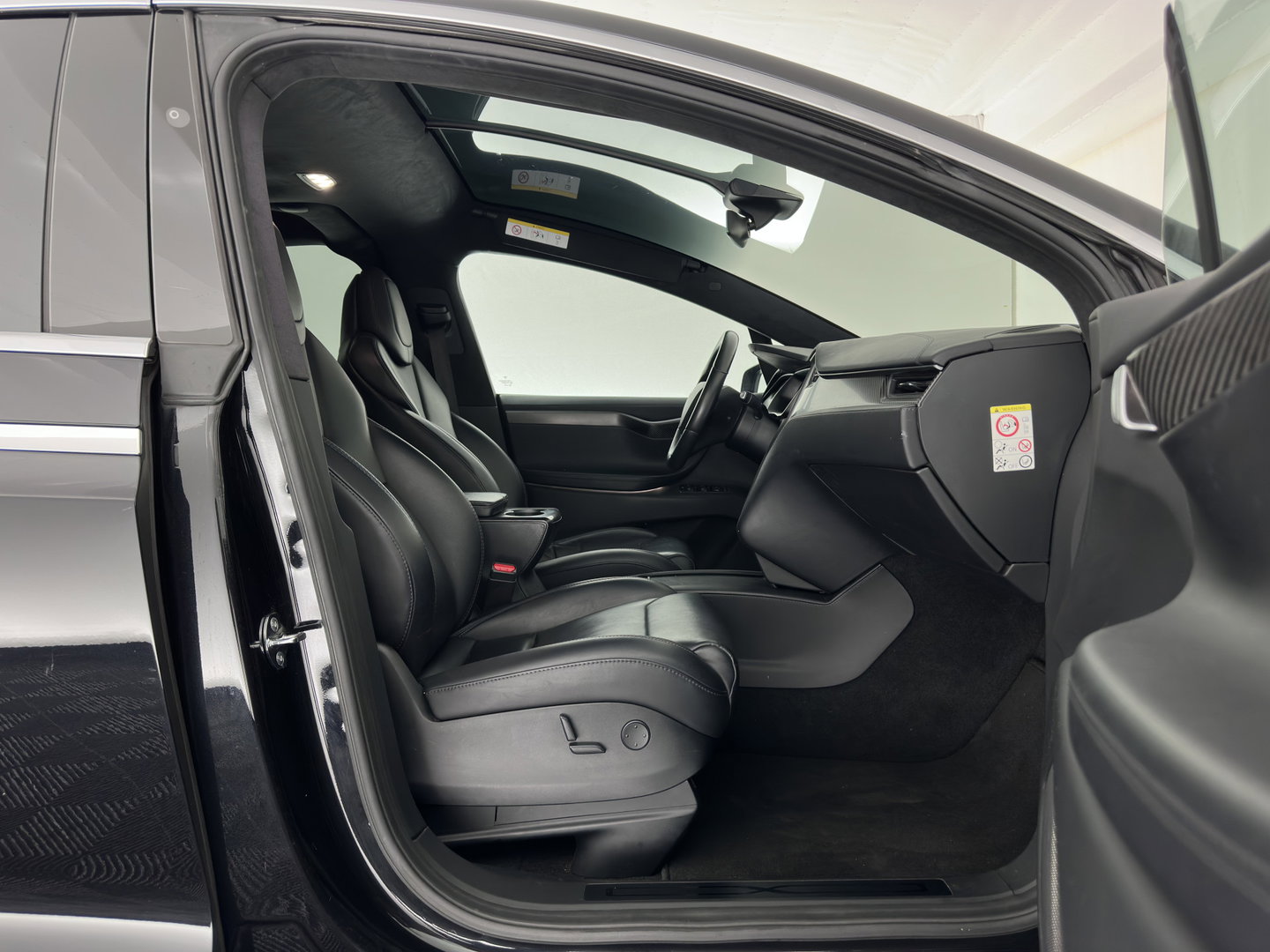Tesla Model X 75D Base ( 7-Pers. ) [3-Fase-17kW] {SoH-84%} (INCL-BTW) Aut. *PANO | LEATHER | NAVI-FULLMAP | FULL-LED | AIRSUSPENSION | DIGI-COCKPIT | CCS-FASTLOADER | KEYLESS | DAB+ | HEATED-SPORTSEATS | PRIVACY-GLASS | AUTOPILOT |  20"A
