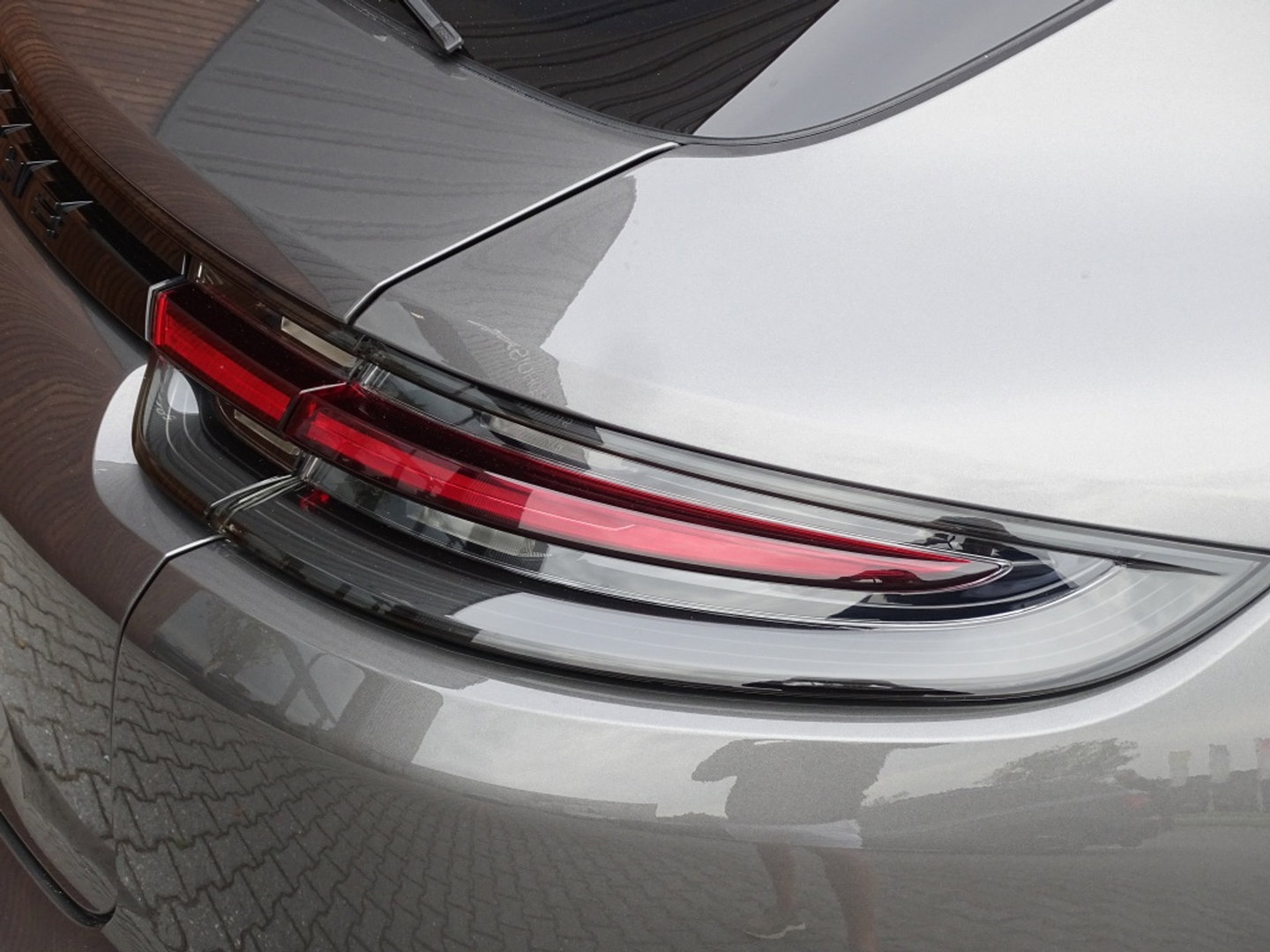Porsche Panamera Sport Turismo 4.0 Turbo S E-Hybrid 680PK / Ceramic / Sports Chrono / Sport Design