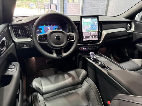 Volvo XC60 T8 Ultra Black Edition | Harman/Kardon | Panoramadak | 360° Camera | Head-Up | Stoel+Stuurverwarming | Pilot Assist | BLIS | ACC | 21 Inch