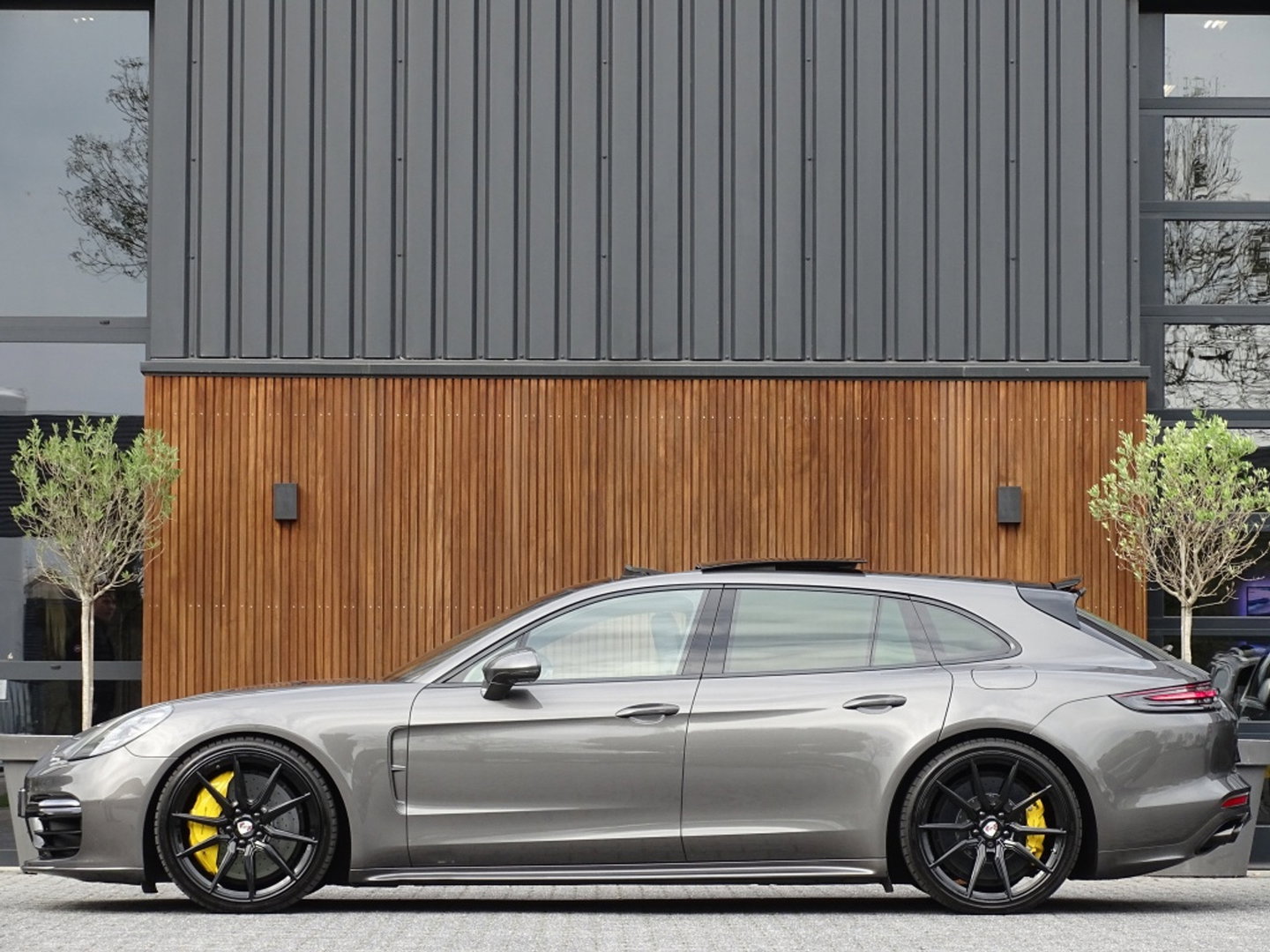 Porsche Panamera Sport Turismo 4.0 Turbo S E-Hybrid 680PK / Ceramic / Sports Chrono / Sport Design