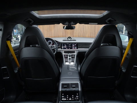 Porsche Panamera Sport Turismo 4.0 Turbo S E-Hybrid 680PK / Ceramic / Sports Chrono / Sport Design