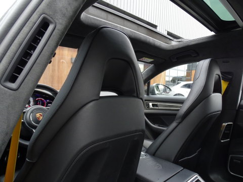 Porsche Panamera Sport Turismo 4.0 Turbo S E-Hybrid 680PK / Ceramic / Sports Chrono / Sport Design