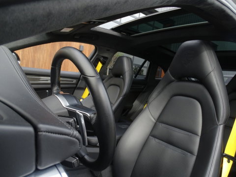 Porsche Panamera Sport Turismo 4.0 Turbo S E-Hybrid 680PK / Ceramic / Sports Chrono / Sport Design
