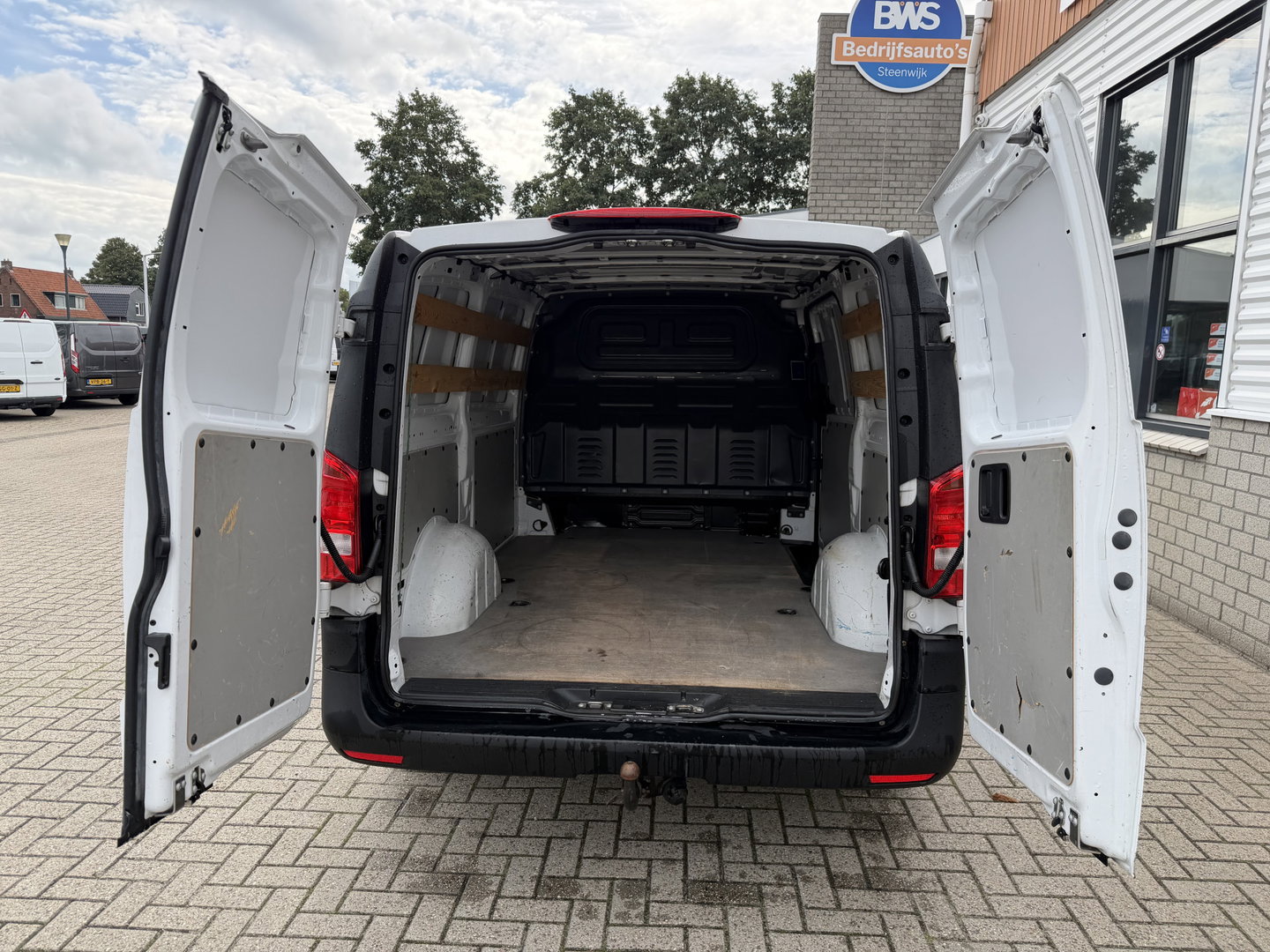 Mercedes-Benz Vito 119 CDI 190pk automaat Lang L2H1 / vaste prijs rijklaar € 19.650 ex btw / euro 6 / bpm vrij / leer / lease vanaf € 331 / airco / cruise / navigatie / trekhaak 2500 kg !