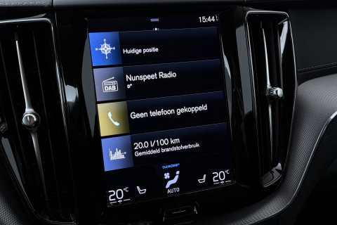 Volvo XC60 B5 Inscription | Trekhaak | Leder | Stoel- Stuurverwarming | BLIS | Keyless | Stoelgeheugen