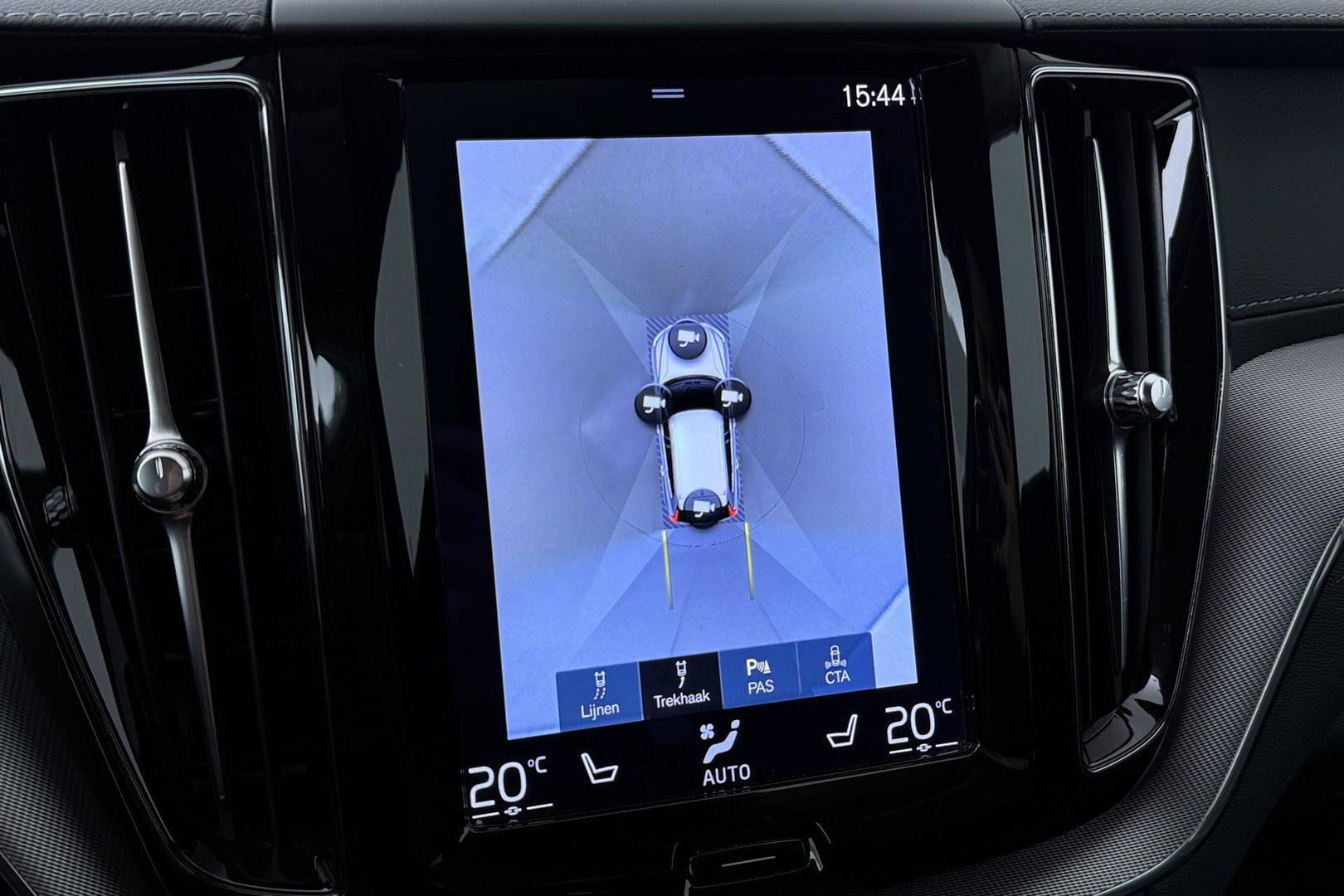 Volvo XC60 B5 Inscription | Trekhaak | Leder | Stoel- Stuurverwarming | BLIS | Keyless | Stoelgeheugen