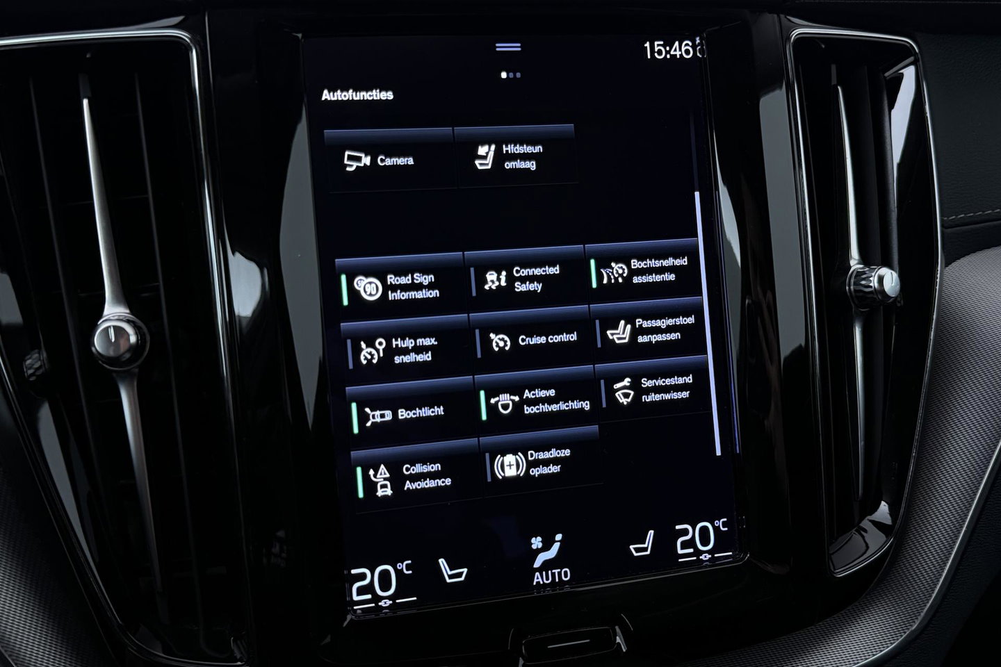 Volvo XC60 B5 Inscription | Trekhaak | Leder | Stoel- Stuurverwarming | BLIS | Keyless | Stoelgeheugen