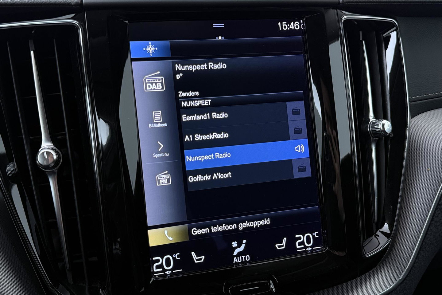 Volvo XC60 B5 Inscription | Trekhaak | Leder | Stoel- Stuurverwarming | BLIS | Keyless | Stoelgeheugen