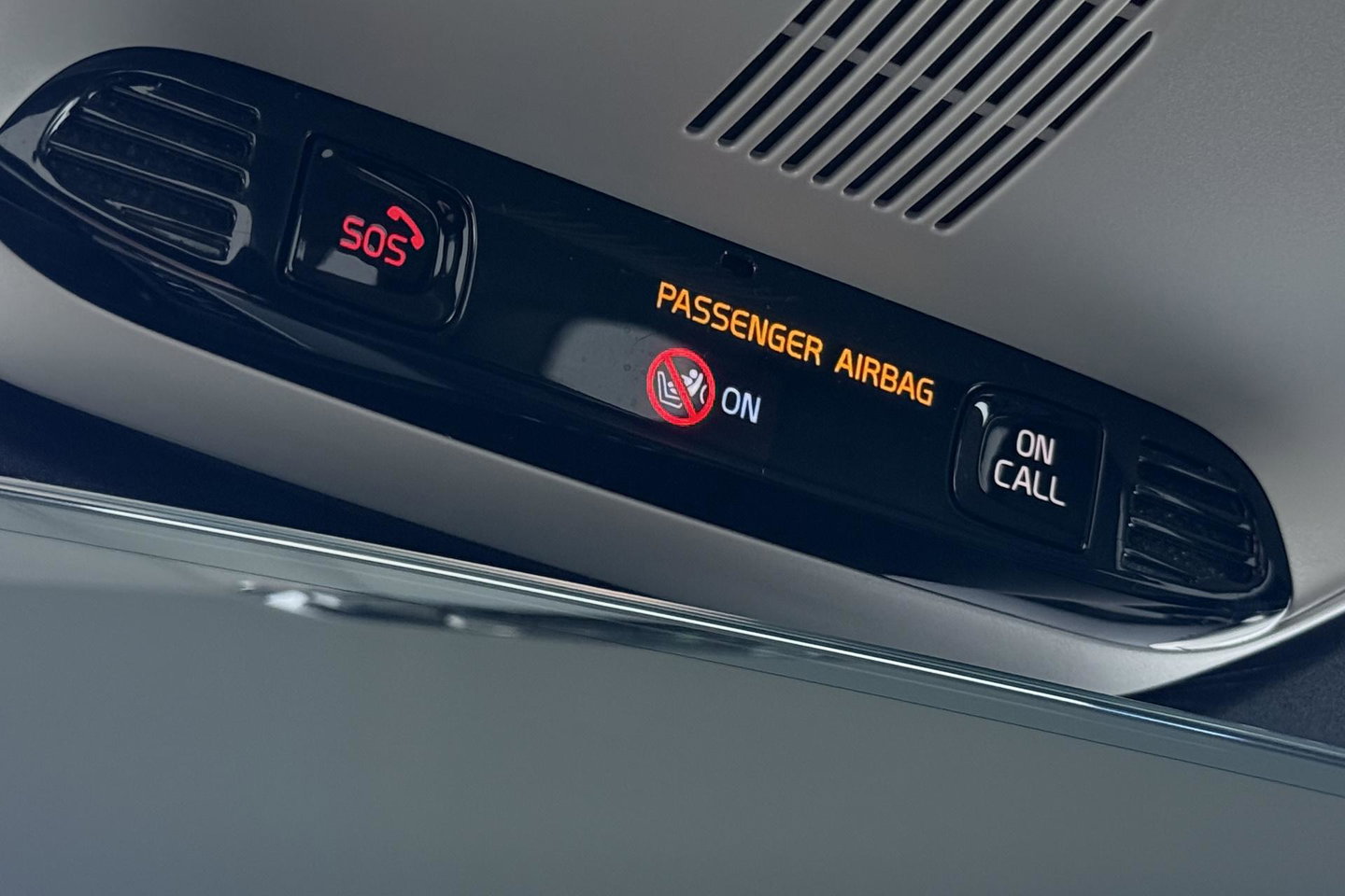 Volvo XC60 B5 Inscription | Trekhaak | Leder | Stoel- Stuurverwarming | BLIS | Keyless | Stoelgeheugen