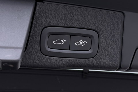 Volvo XC60 B5 Inscription | Trekhaak | Leder | Stoel- Stuurverwarming | BLIS | Keyless | Stoelgeheugen
