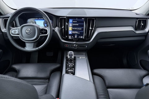 Volvo XC60 B5 Inscription | Trekhaak | Leder | Stoel- Stuurverwarming | BLIS | Keyless | Stoelgeheugen
