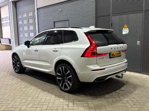 Volvo XC60 T8 R-Design | Luchtvering | Bowers & Wilkins | 22 inch | Stoelventilatie + Massage