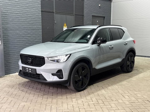 Volvo XC40 2.0 B3 Plus Black Edition | Harman/Kardon | Pilot Assist | Camera | BLIS | Memory | Stoel+Stuurverwarming | Keyless | ACC | 20 Inch