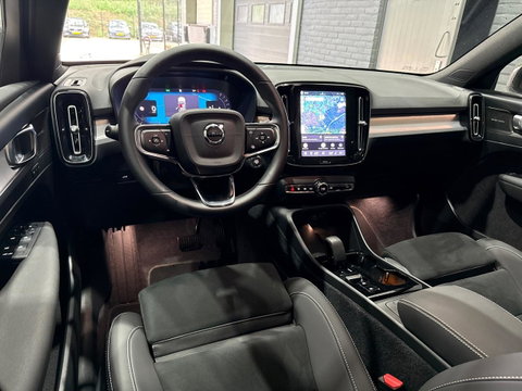 Volvo XC40 2.0 B3 Plus Black Edition | Harman/Kardon | Pilot Assist | Camera | BLIS | Memory | Stoel+Stuurverwarming | Keyless | ACC | 20 Inch
