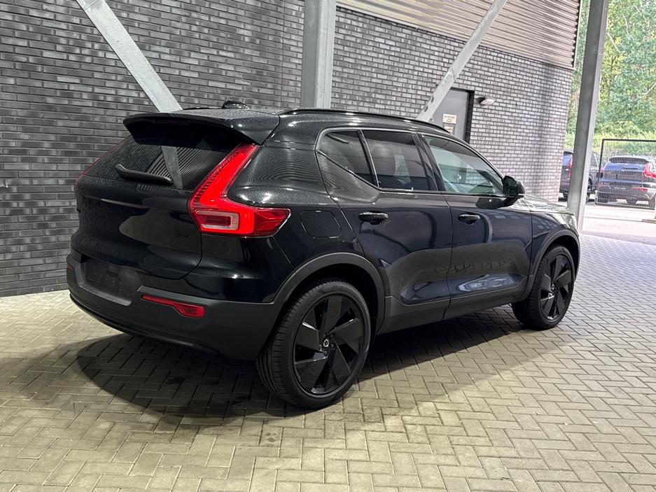 Volvo XC40 2.0 B3 Plus Black Edition | Harman/Kardon | Pilot Assist | Camera | BLIS | Memory | Stoel+Stuurverwarming | Keyless | ACC | 20 Inch