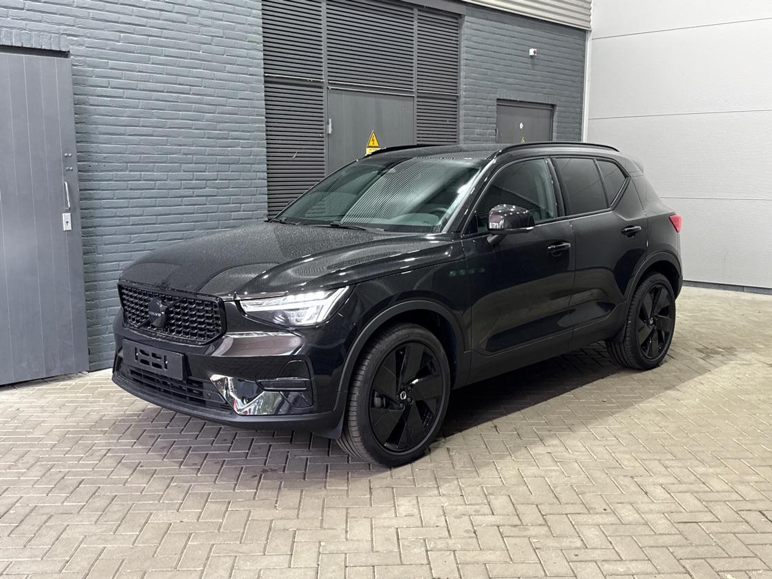 Volvo XC40 2.0 B3 Plus Black Edition | Harman/Kardon | Pilot Assist | Camera | BLIS | Memory | Stoel+Stuurverwarming | Keyless | ACC | 20 Inch