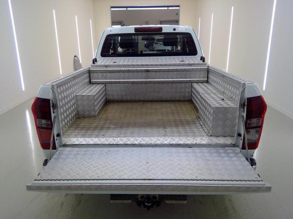 Isuzu D-Max 1.9 Extended Cab 3500KG TREKHAAK EURO 6