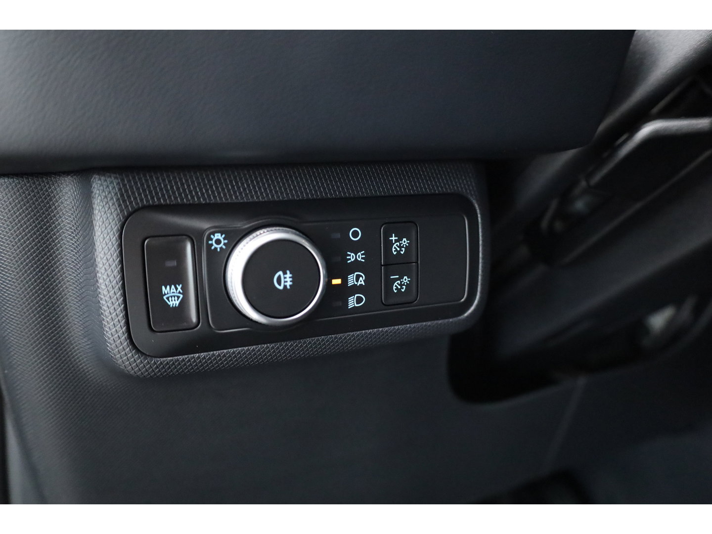 Ford Mustang Mach-E RWD 75 kWh | Rijklaar! | Adapt. Cruise | Keyless | Leder | Stoel- stuurverw. | Camera | Dodehoek | Apple CarPlay
