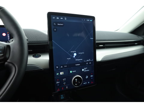 Ford Mustang Mach-E RWD 75 kWh | Rijklaar! | Adapt. Cruise | Keyless | Leder | Stoel- stuurverw. | Camera | Dodehoek | Apple CarPlay
