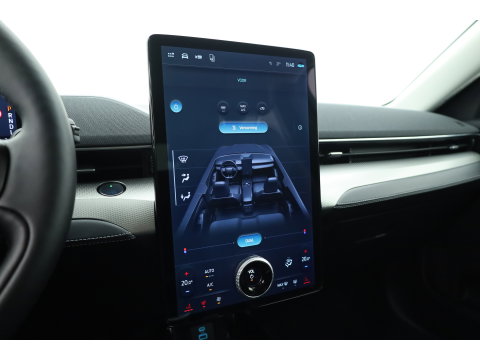 Ford Mustang Mach-E RWD 75 kWh | Rijklaar! | Adapt. Cruise | Keyless | Leder | Stoel- stuurverw. | Camera | Dodehoek | Apple CarPlay