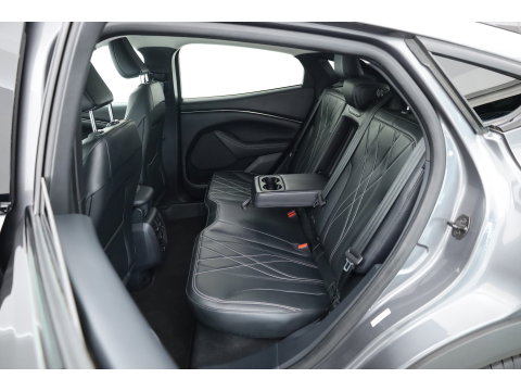 Ford Mustang Mach-E RWD 75 kWh | Rijklaar! | Adapt. Cruise | Keyless | Leder | Stoel- stuurverw. | Camera | Dodehoek | Apple CarPlay