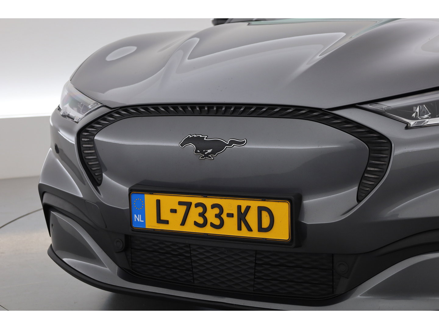 Ford Mustang Mach-E RWD 75 kWh | Rijklaar! | Adapt. Cruise | Keyless | Leder | Stoel- stuurverw. | Camera | Dodehoek | Apple CarPlay