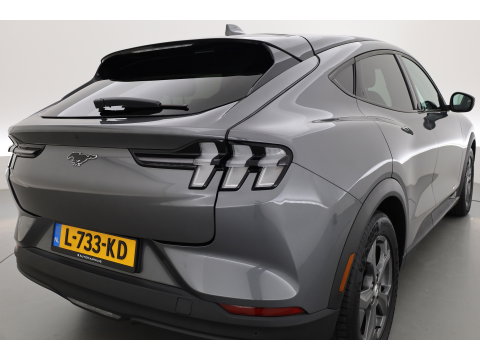 Ford Mustang Mach-E RWD 75 kWh | Rijklaar! | Adapt. Cruise | Keyless | Leder | Stoel- stuurverw. | Camera | Dodehoek | Apple CarPlay