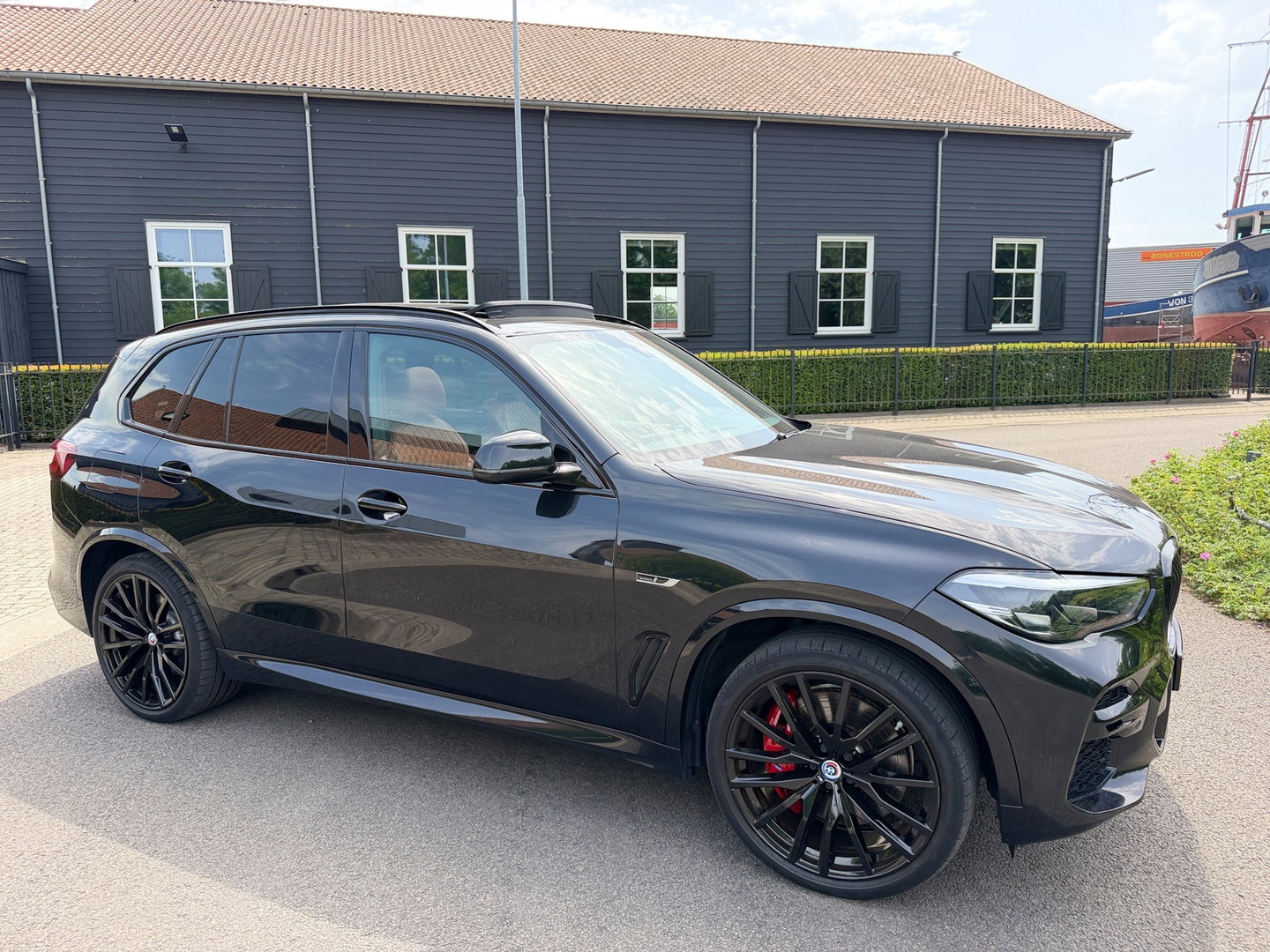 BMW X5 X-Drive 45e M-50 Jaar Edition Panoramadak Luchtvering 22"Lm Org-Ned Dealer Auto