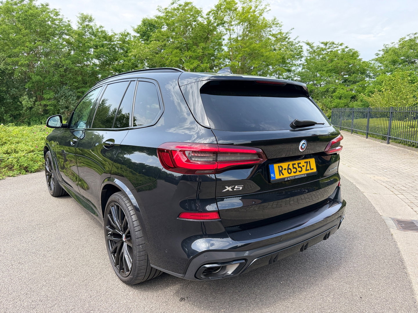 BMW X5 X-Drive 45e M-50 Jaar Edition Panoramadak Luchtvering 22"Lm Org-Ned Dealer Auto