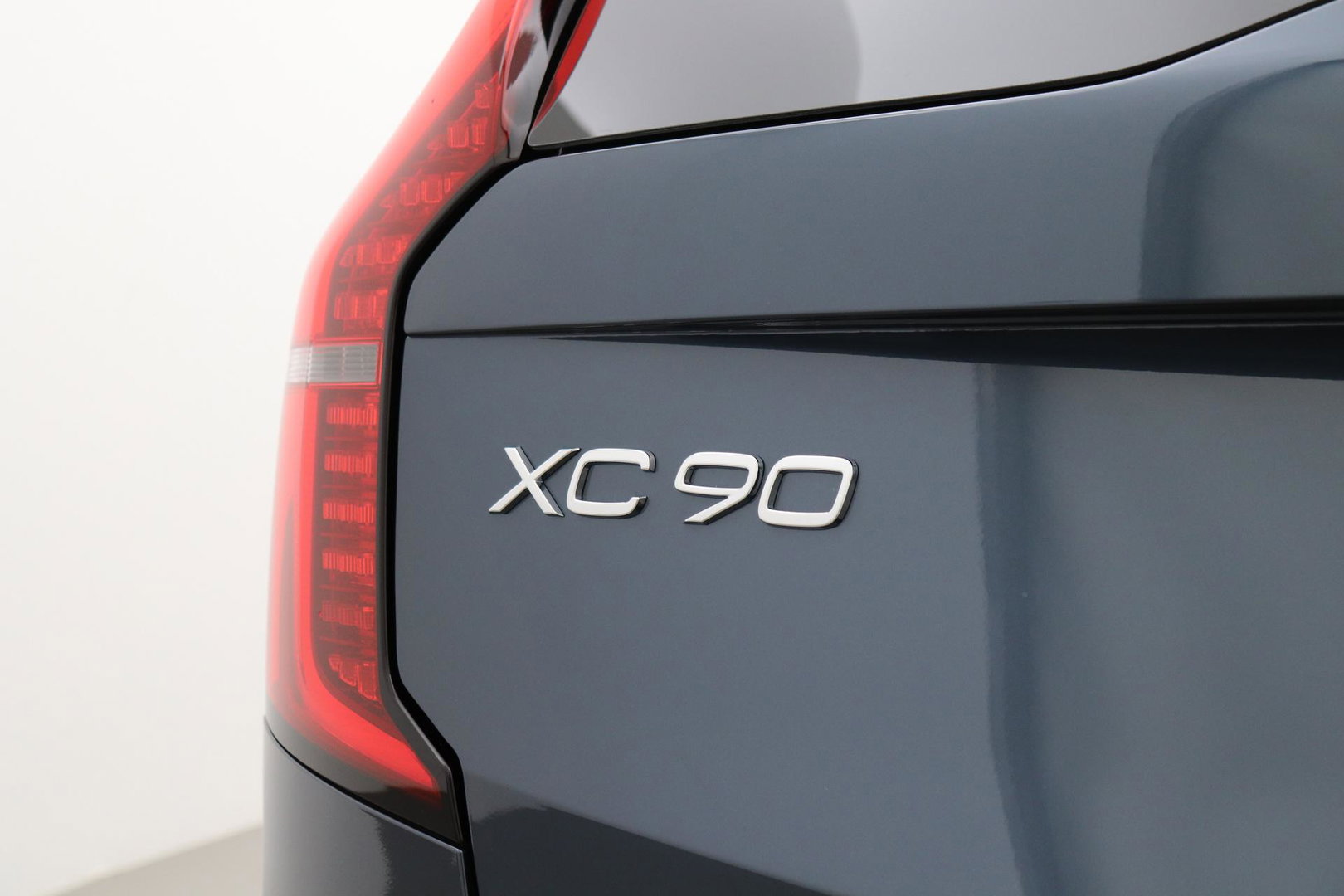 Volvo XC90 T8 Ultra Bright | MY27 | Harman/Kardon | Trekhaak | Panoramadak | 360° Camera | Head-Up | ACC | 21 Inch