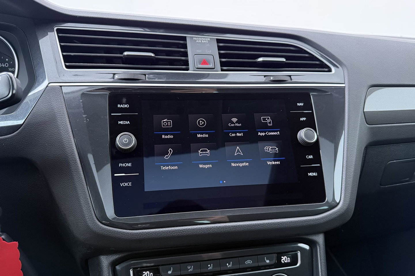 Volkswagen Tiguan 1.5 TSI ACT JOIN | Panoramadak | ACC | Achteruitrijcamera | Stoelverwarming | Navigatie