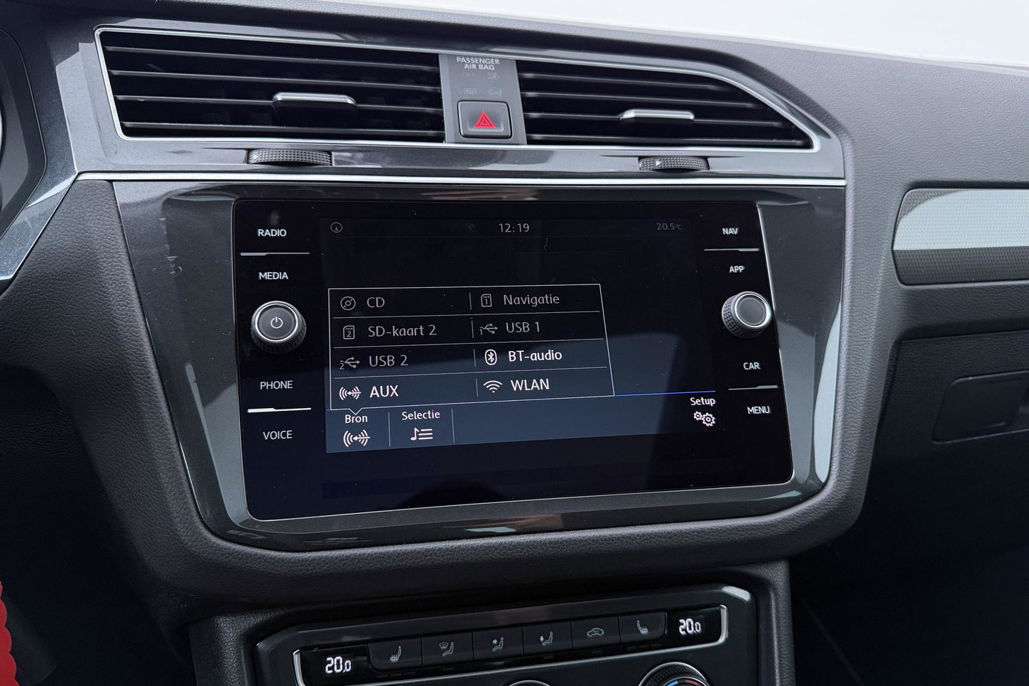 Volkswagen Tiguan 1.5 TSI ACT JOIN | Panoramadak | ACC | Achteruitrijcamera | Stoelverwarming | Navigatie