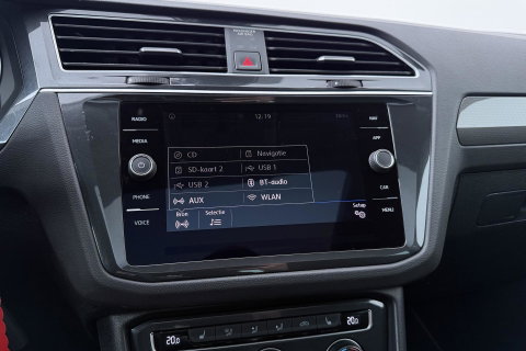 Volkswagen Tiguan 1.5 TSI ACT JOIN | Panoramadak | ACC | Achteruitrijcamera | Stoelverwarming | Navigatie