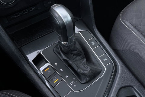 Volkswagen Tiguan 1.5 TSI ACT JOIN | Panoramadak | ACC | Achteruitrijcamera | Stoelverwarming | Navigatie