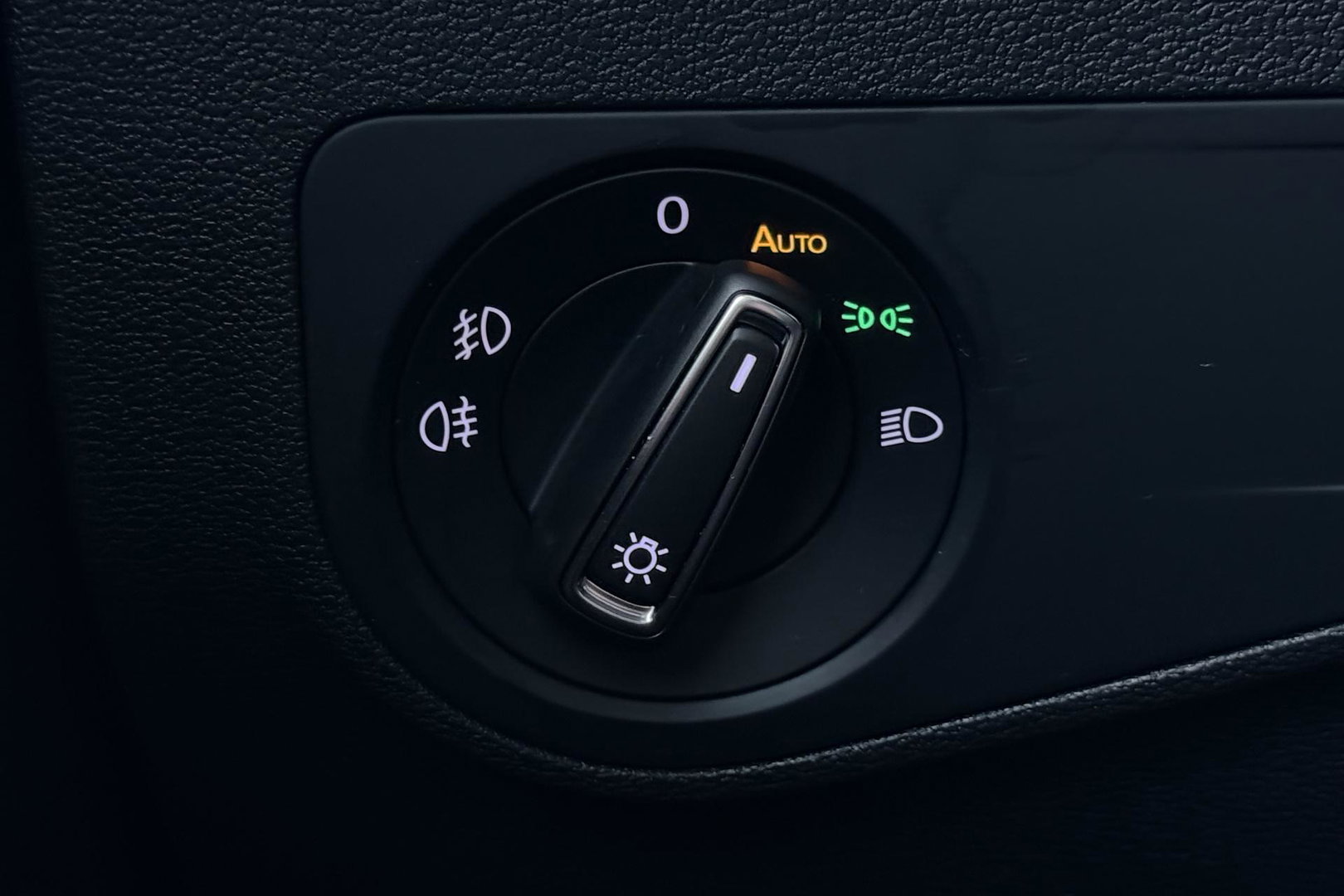 Volkswagen Tiguan 1.5 TSI ACT JOIN | Panoramadak | ACC | Achteruitrijcamera | Stoelverwarming | Navigatie