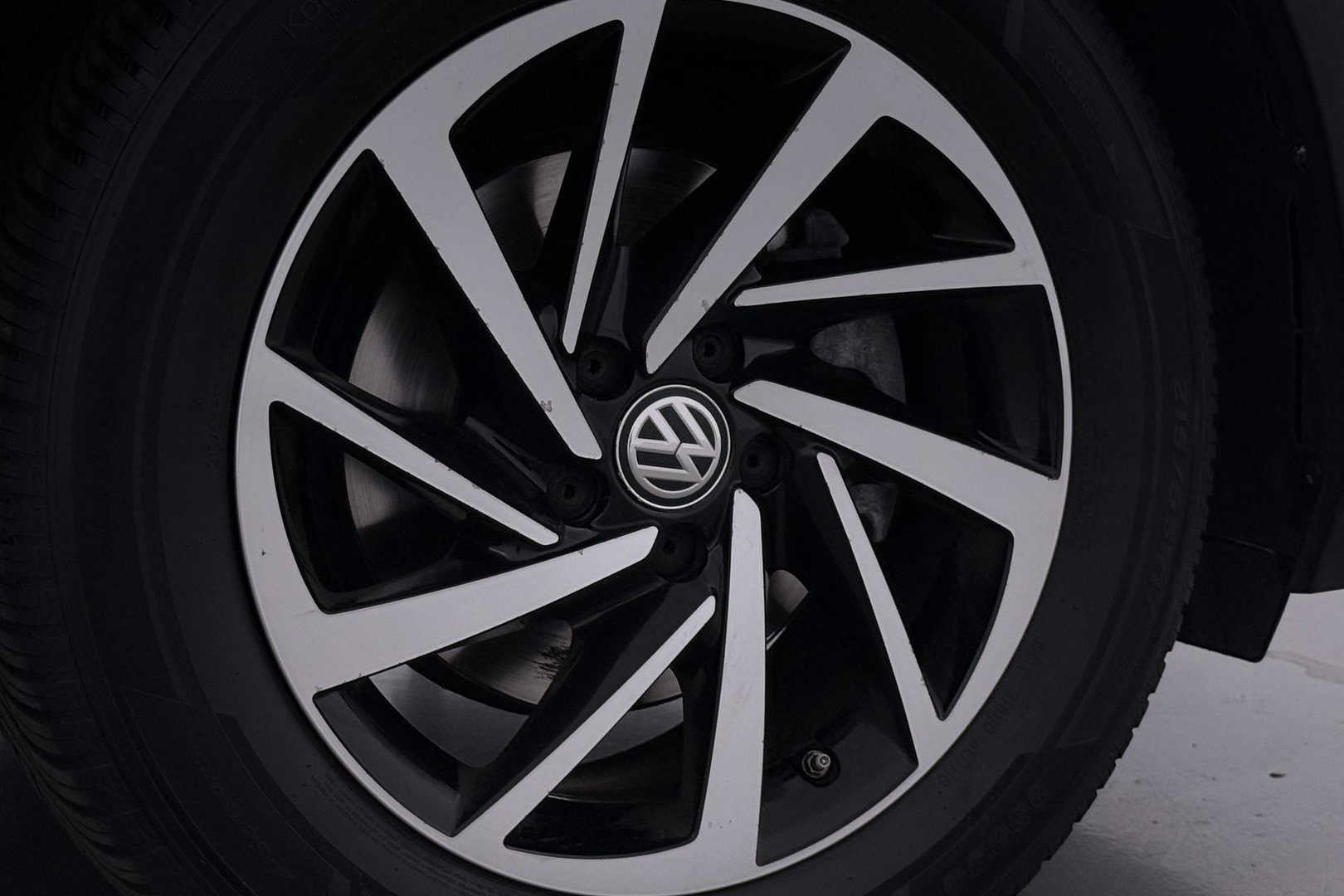 Volkswagen Tiguan 1.5 TSI ACT JOIN | Panoramadak | ACC | Achteruitrijcamera | Stoelverwarming | Navigatie