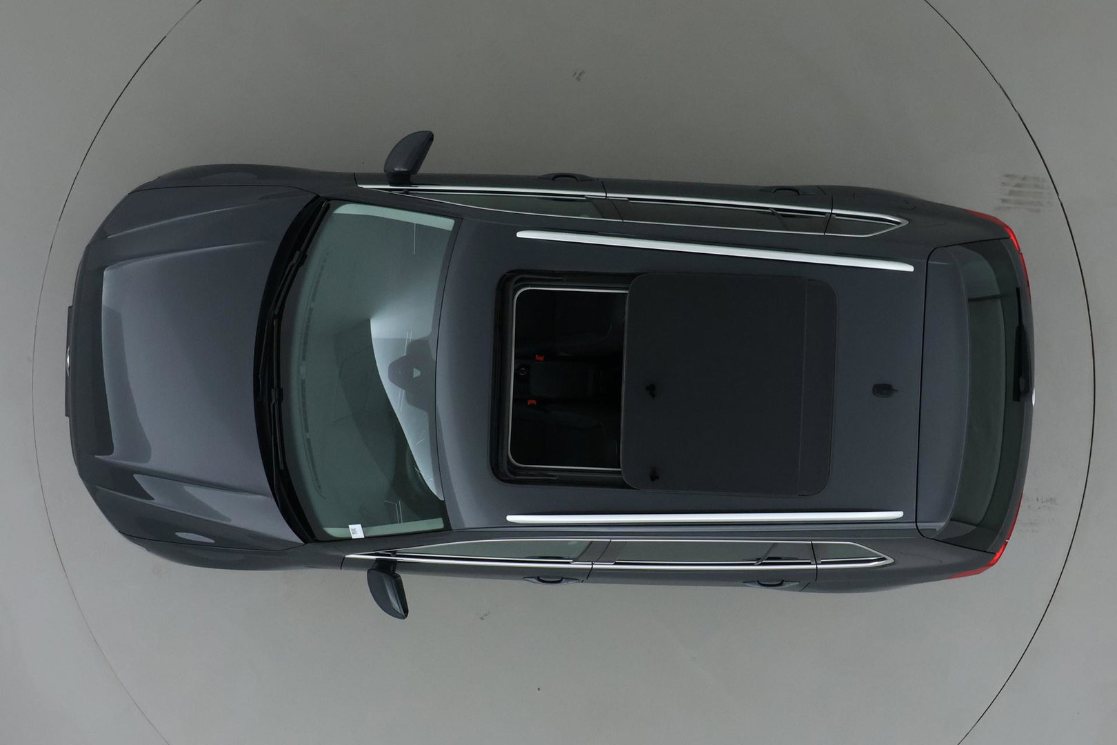 Volkswagen Tiguan 1.5 TSI ACT JOIN | Panoramadak | ACC | Achteruitrijcamera | Stoelverwarming | Navigatie