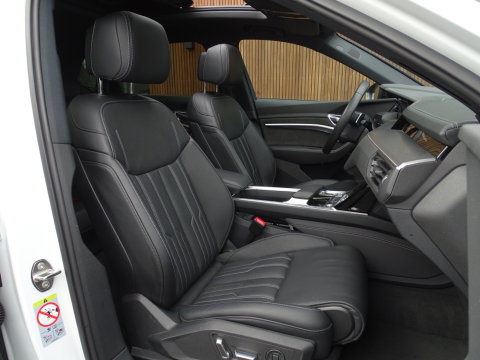 Audi e-tron e-tron 55 Quattro 408PK / pano / 22'' RS / B&O sound / 360°